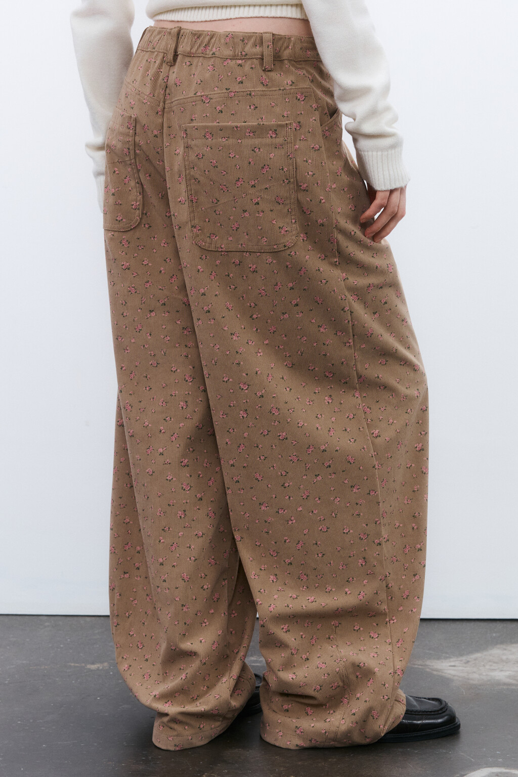 Брюки широкие с цветочным принтом - цвет коричневый - 3