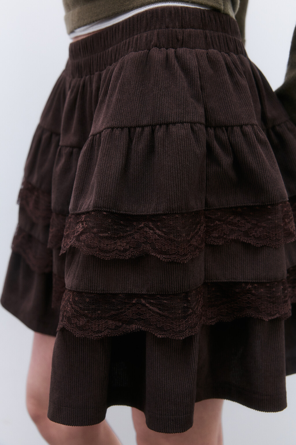 Юбка-шорты с оборками и кружевом - цвет коричневый - 6