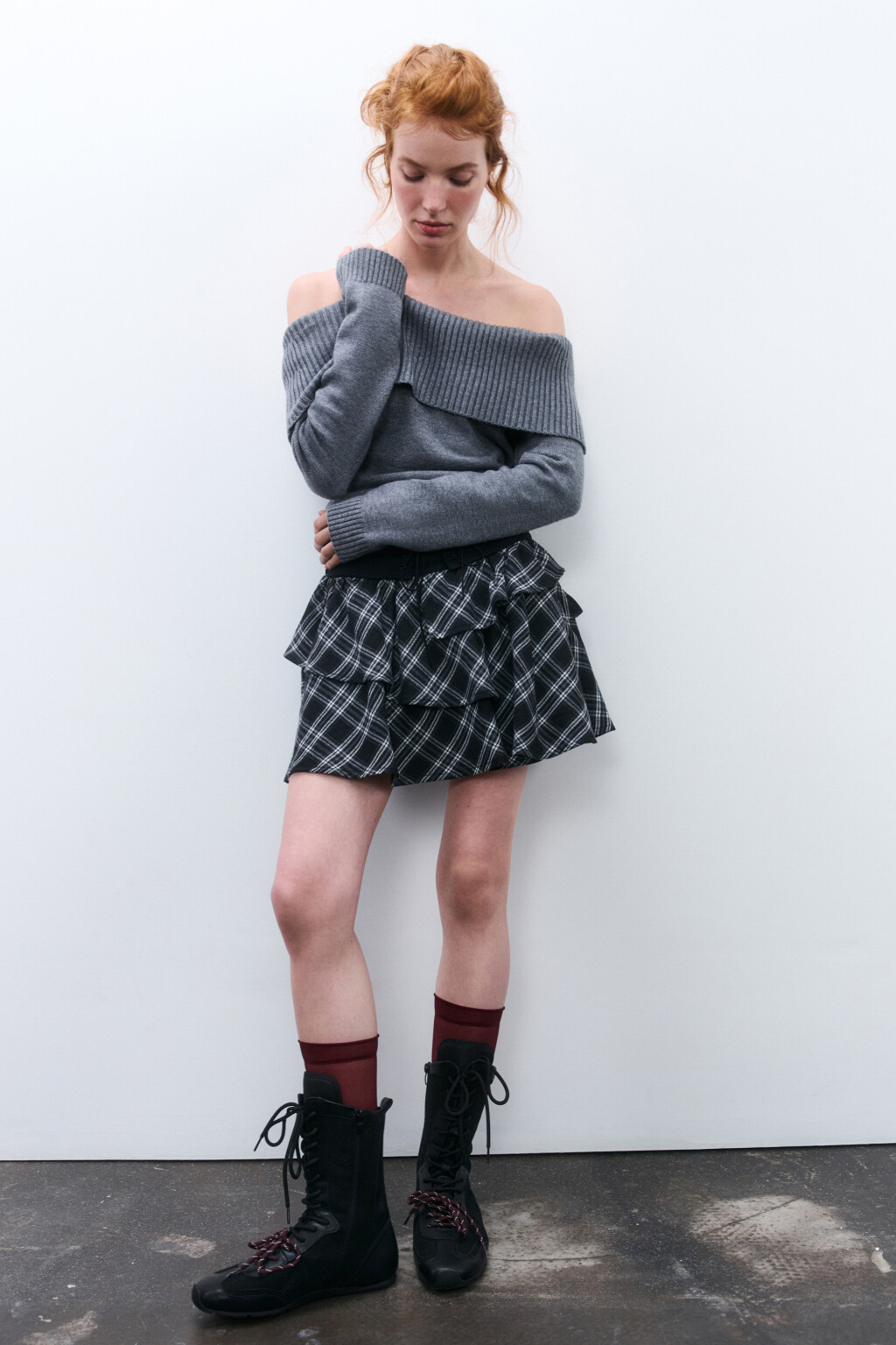 Юбка-шорты с воланами и шнуровкой - цвет черный - 1