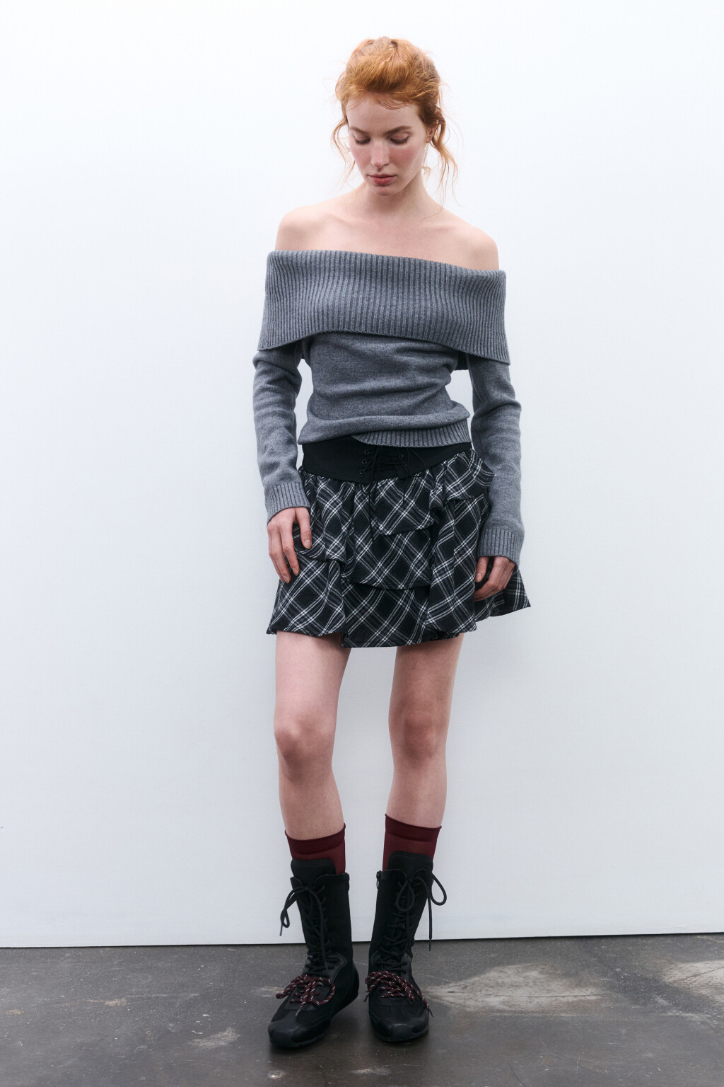 Юбка-шорты с воланами и шнуровкой - цвет черный - 4