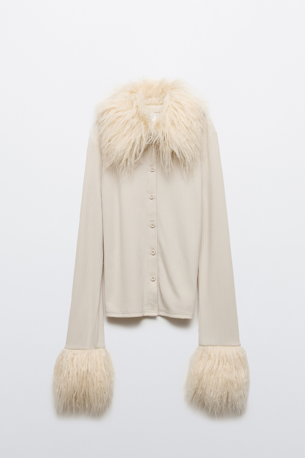 Джемпер на пуговицах с пушистой отделкой - цвет молочный - 7