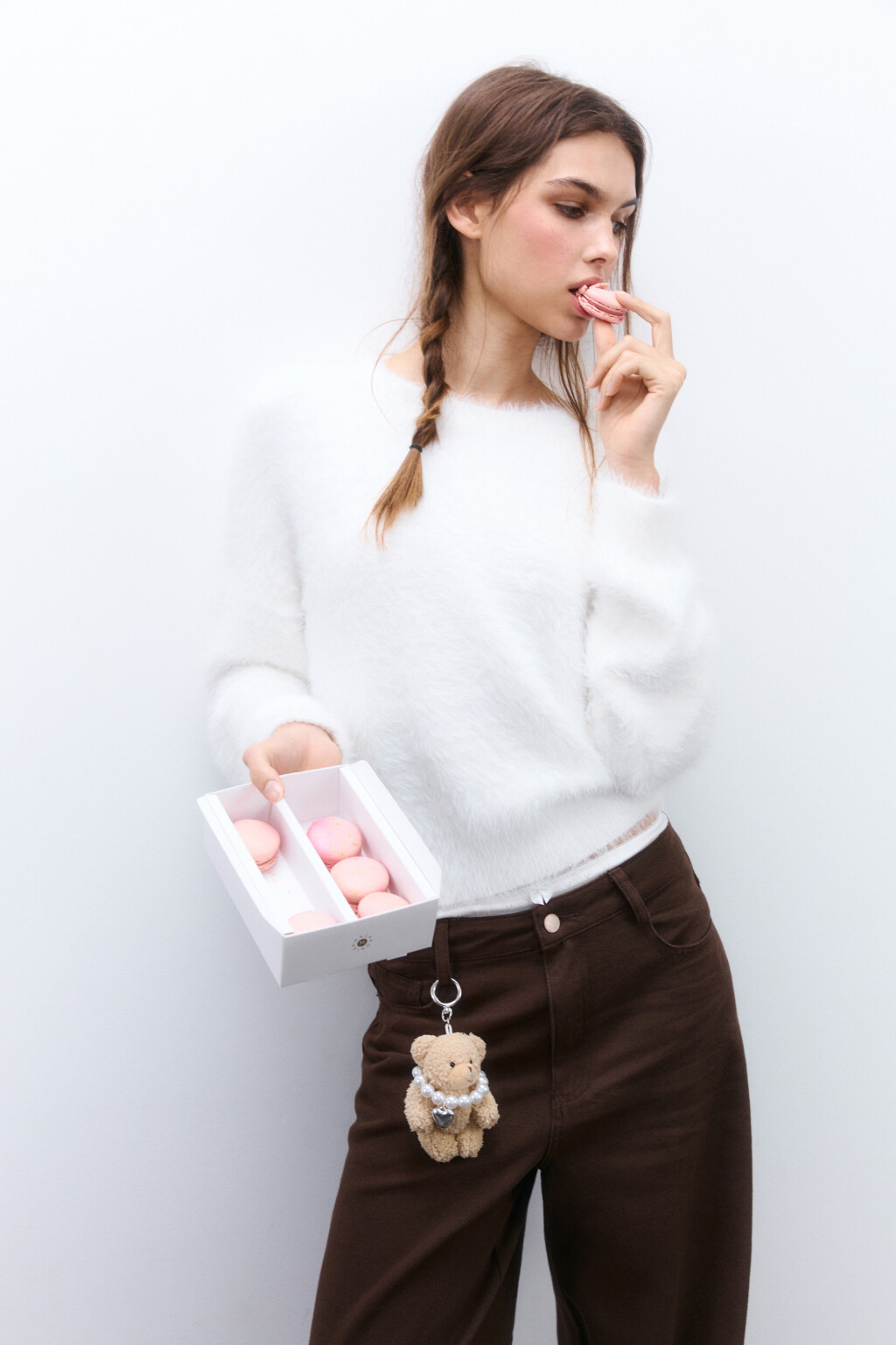 Джемпер вязаный пушистый - цвет молочный - 1