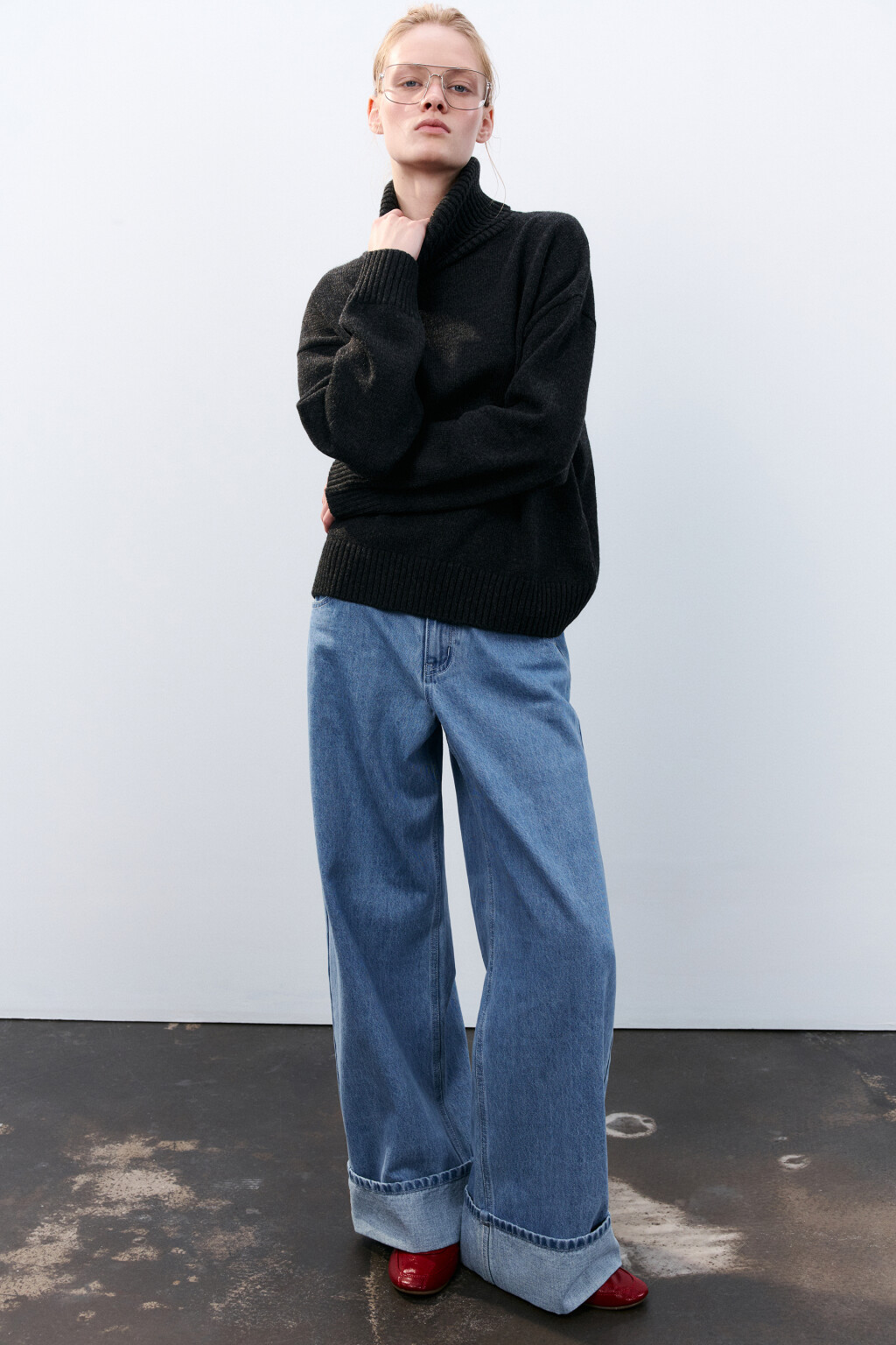 Свитер oversize с горлом - цвет серый - 2