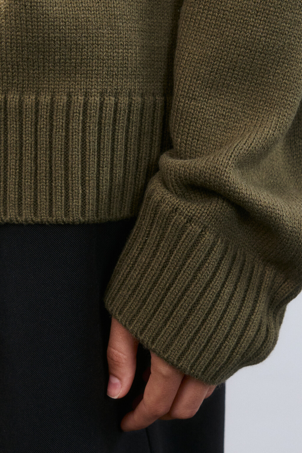 Свитер oversize с горлом - цвет зеленый - 7