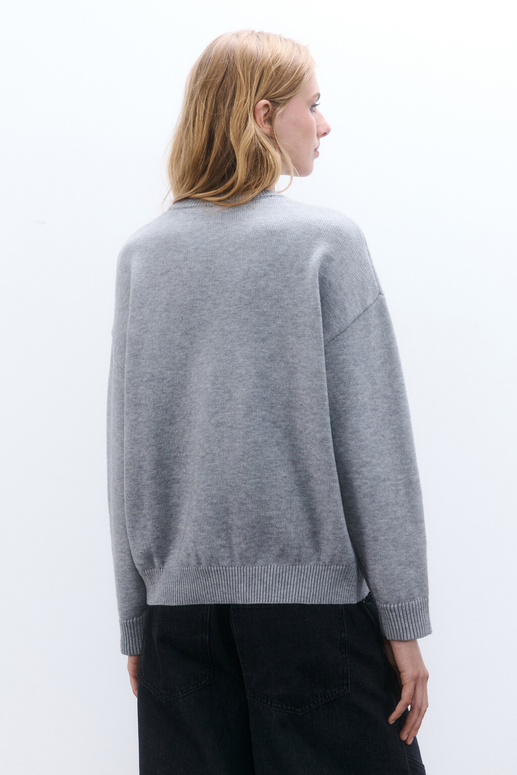 Джемпер вязаный с надписью - цвет серый - 3