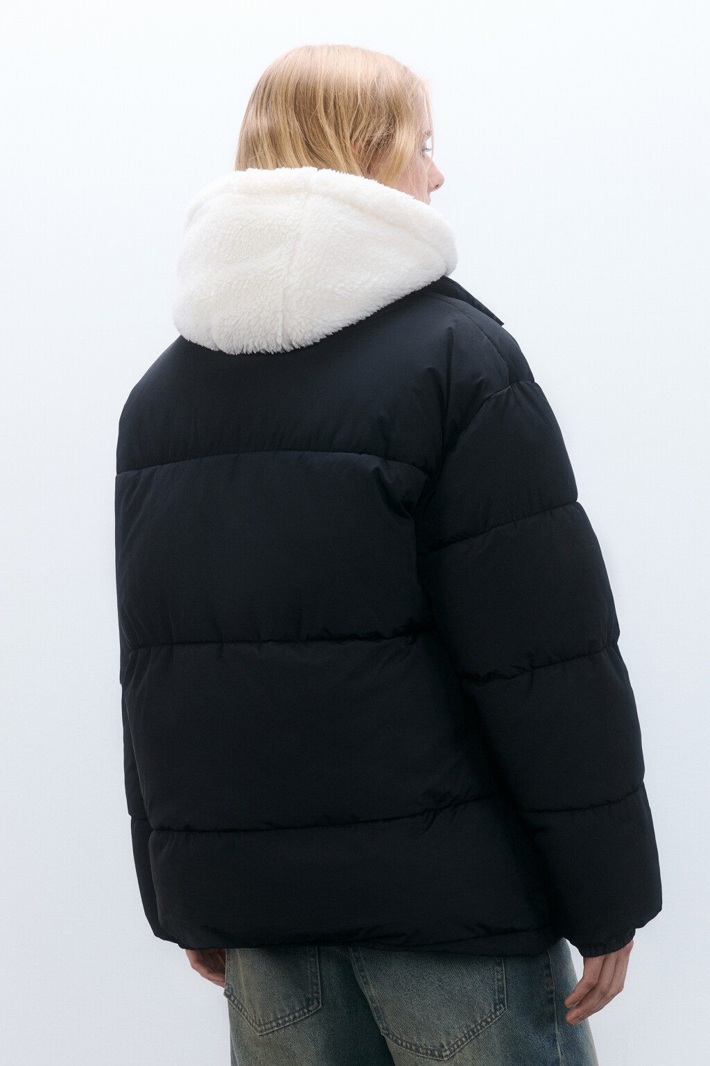 Куртка стеганая с плюшевым капюшоном - цвет черный - 3