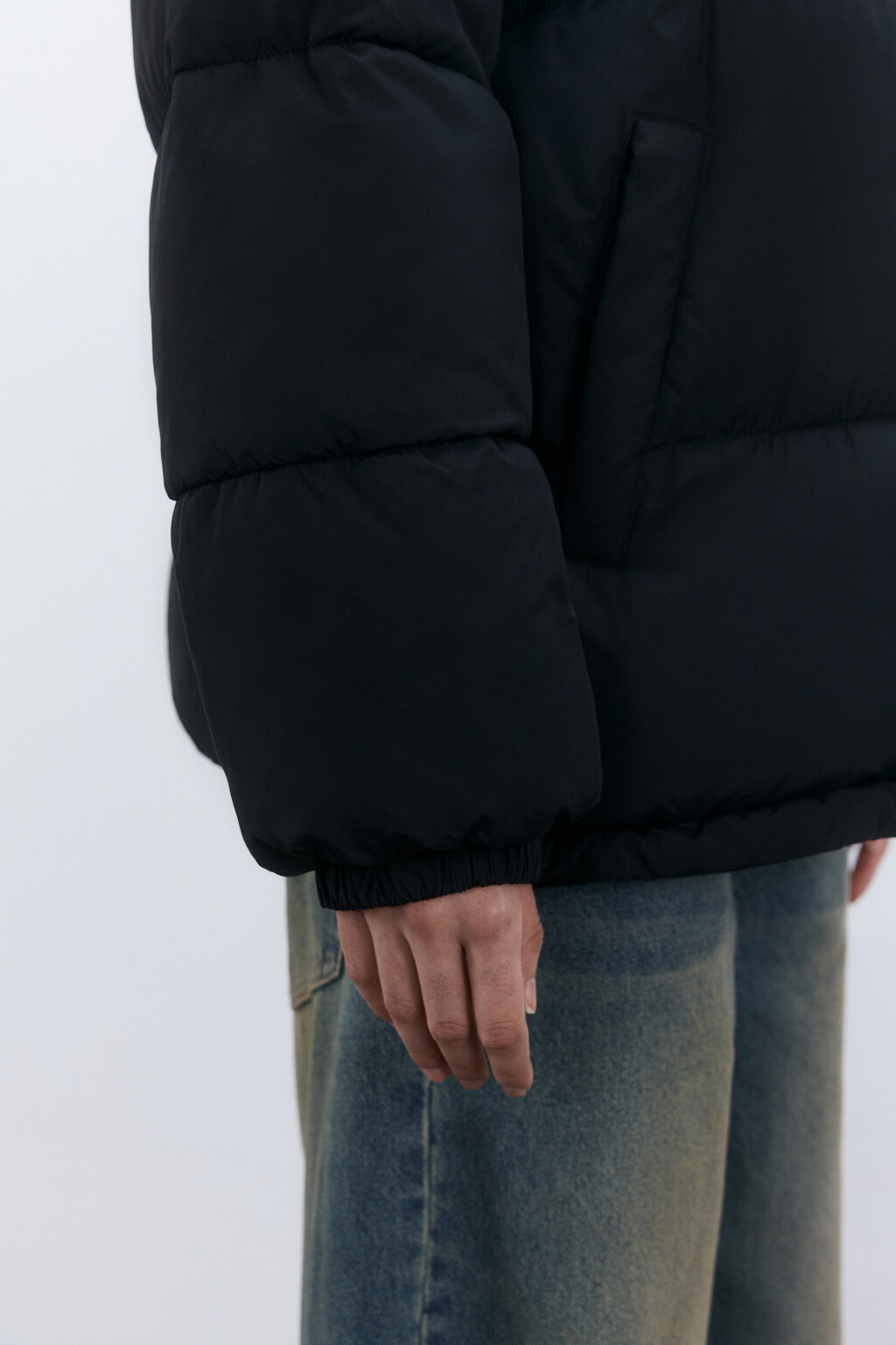 Куртка стеганая с плюшевым капюшоном - цвет черный - 6
