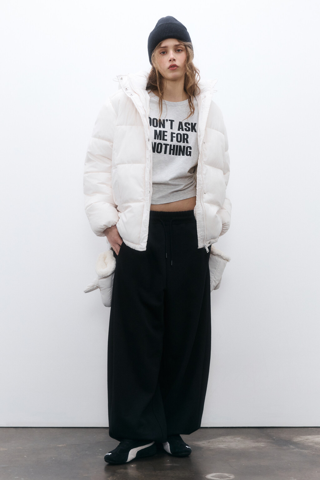 Куртка стеганая с капюшоном и рукавицами - цвет молочный - 4