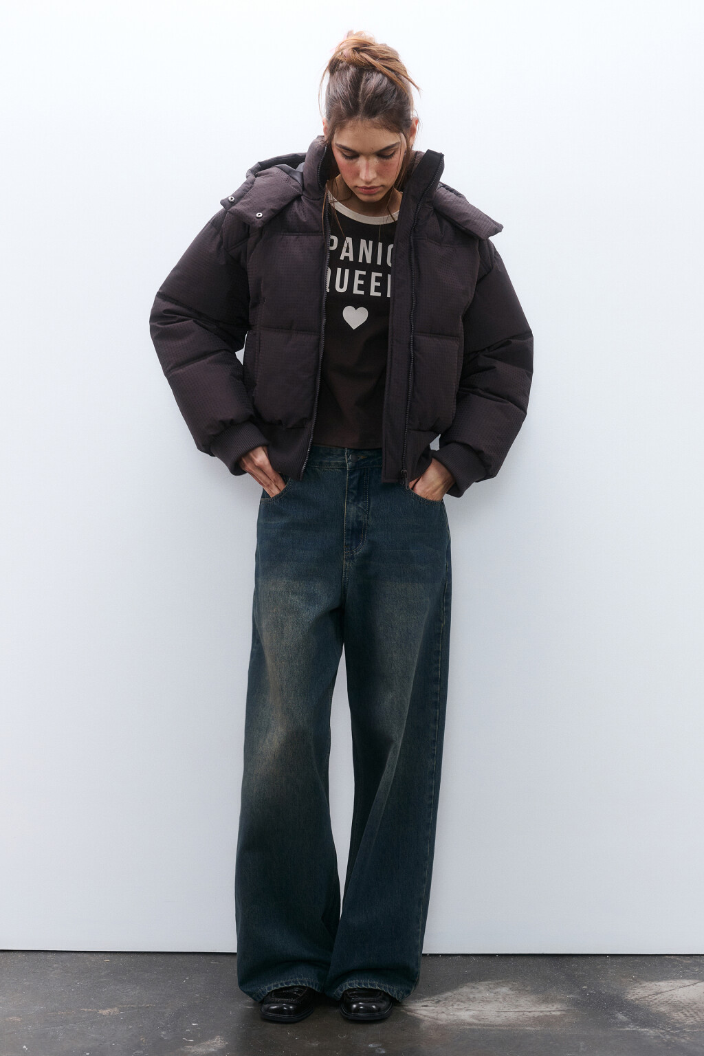 Куртка укороченная с капюшоном - цвет коричневый - 4