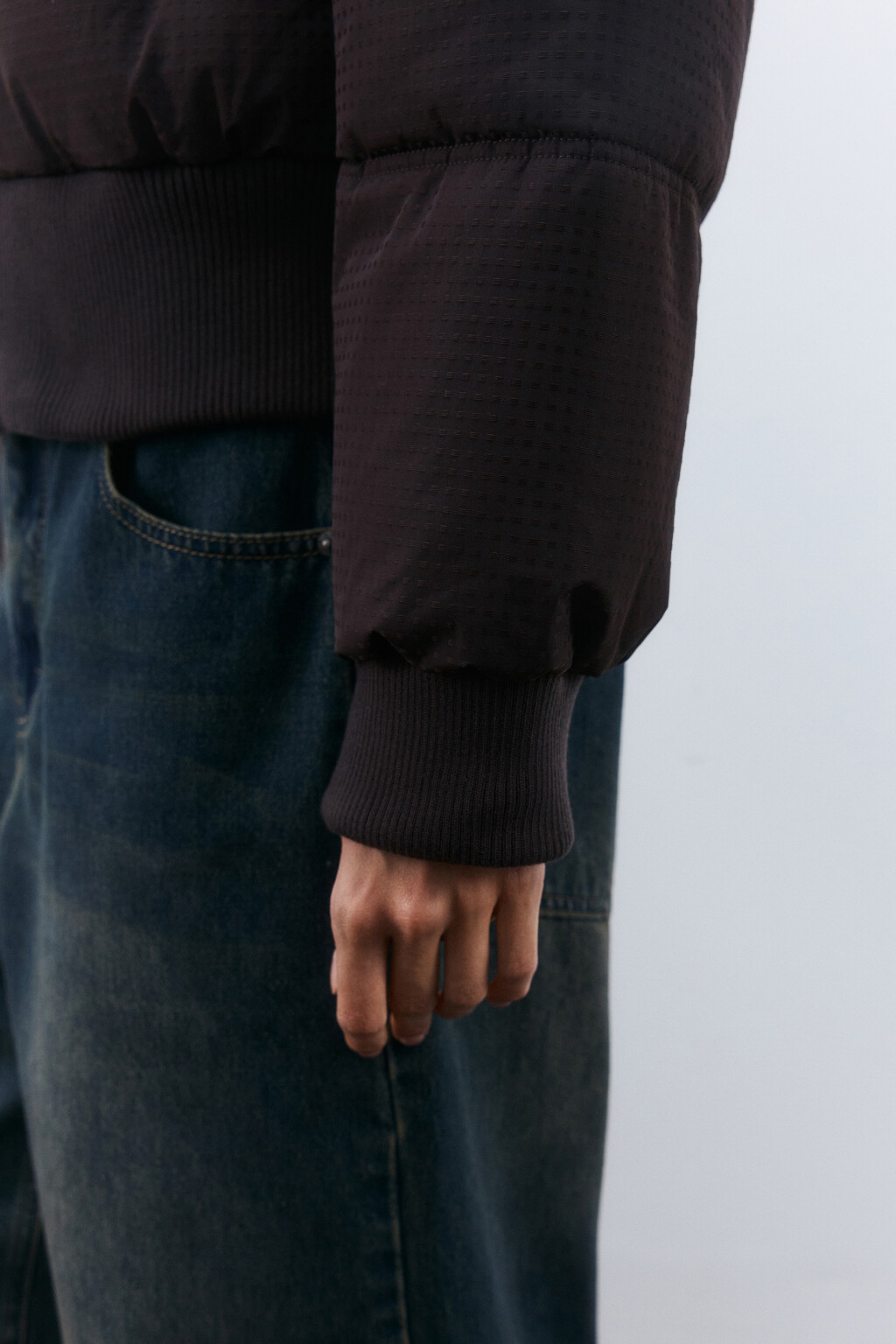 Куртка укороченная с капюшоном - цвет коричневый - 6