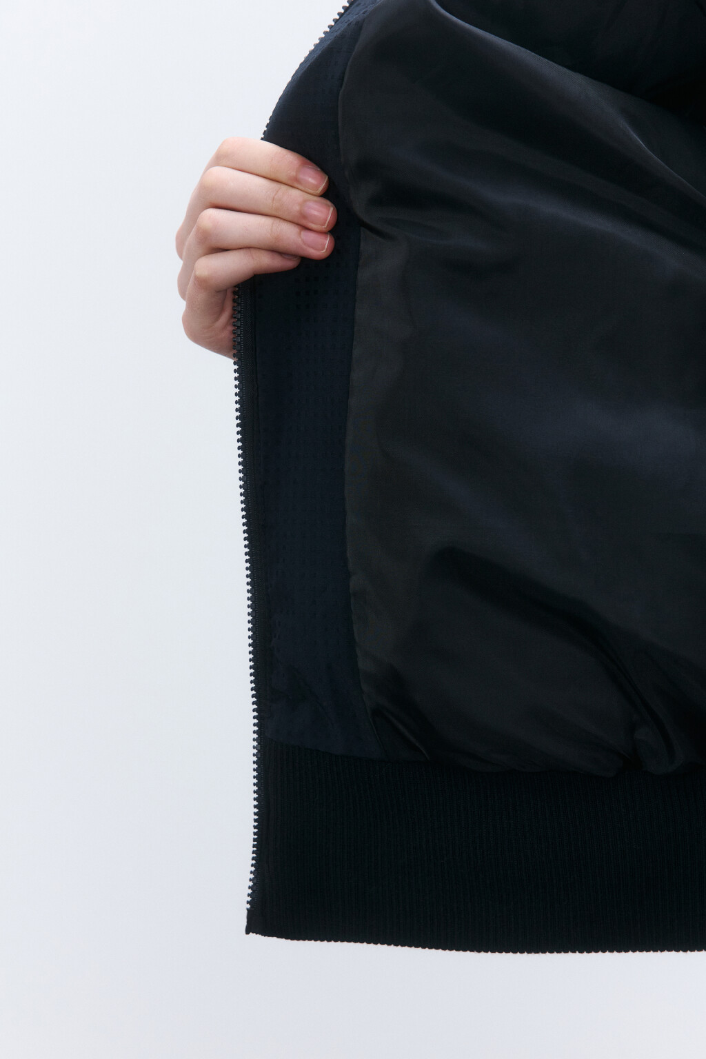 Куртка укороченная с капюшоном - цвет черный - 7