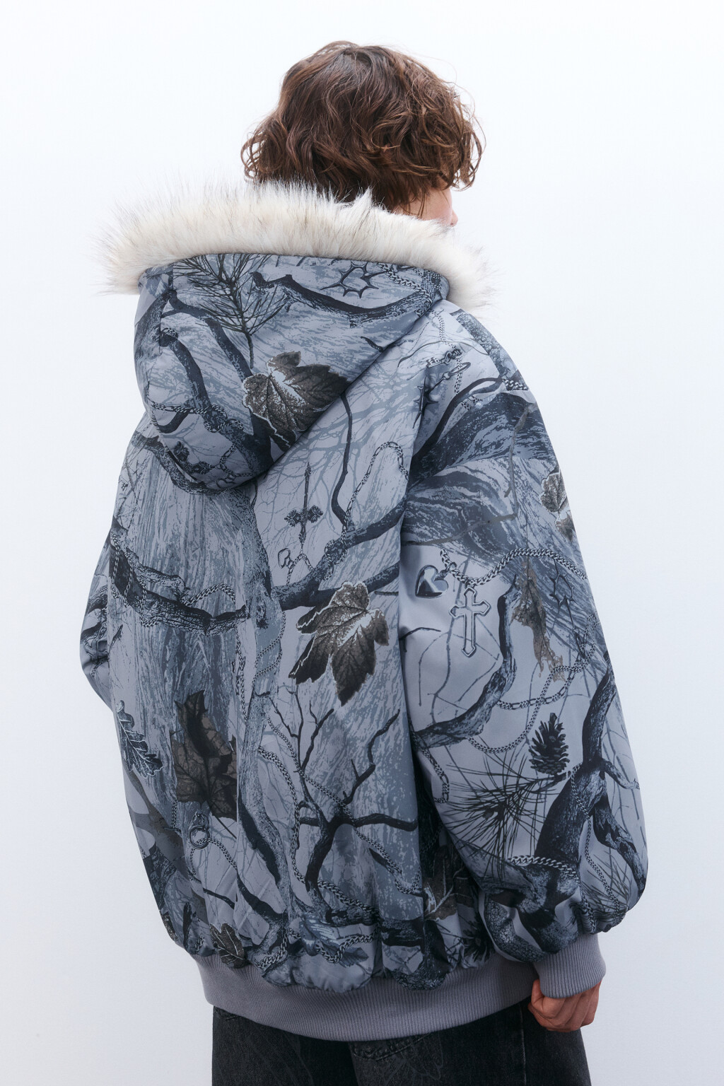 Бомбер с капюшоном и меховой отделкой - цвет мультиколор - 3