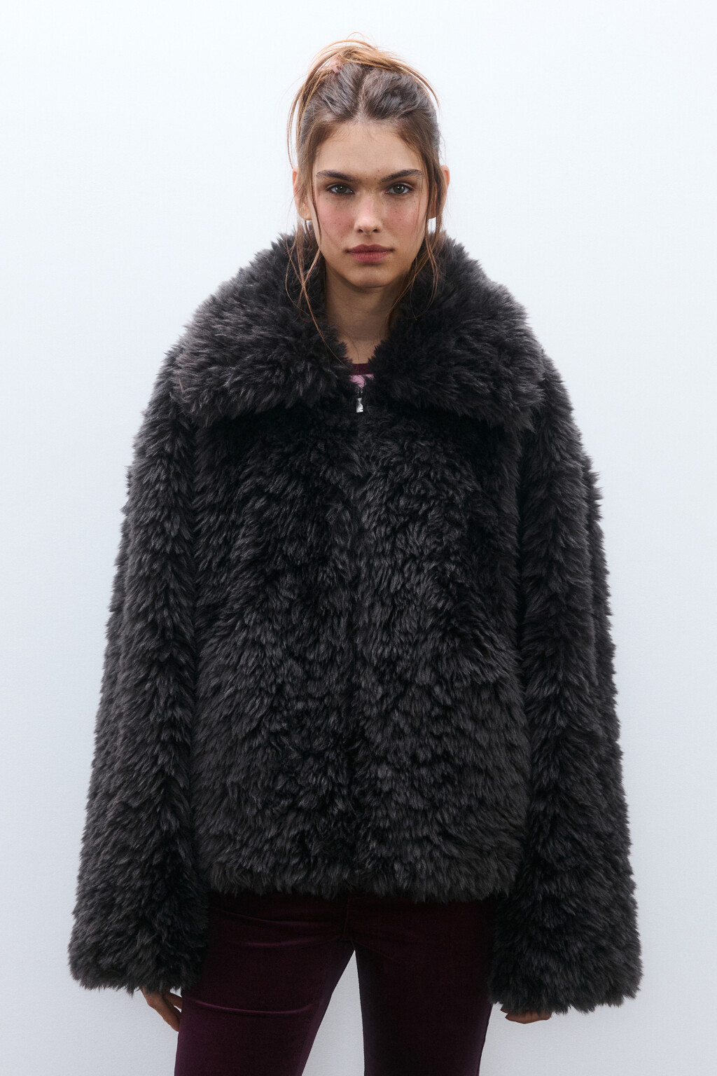 Куртка на молнии с длинным ворсом - цвет серый - 3