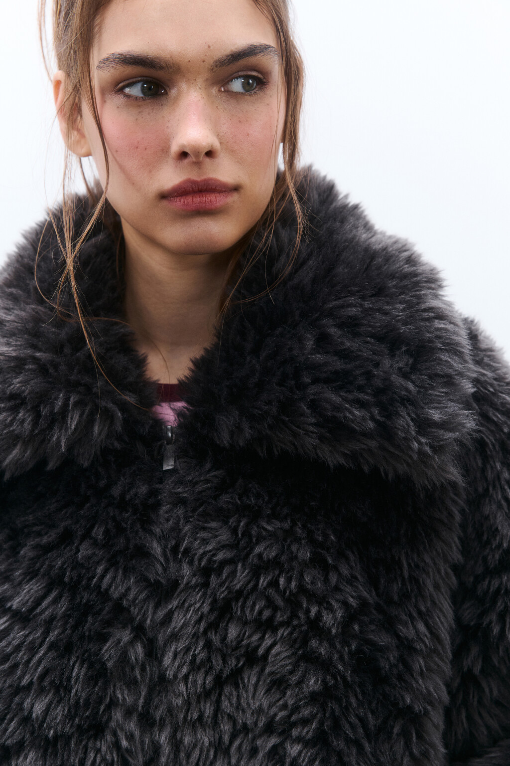 Куртка на молнии с длинным ворсом - цвет серый - 6