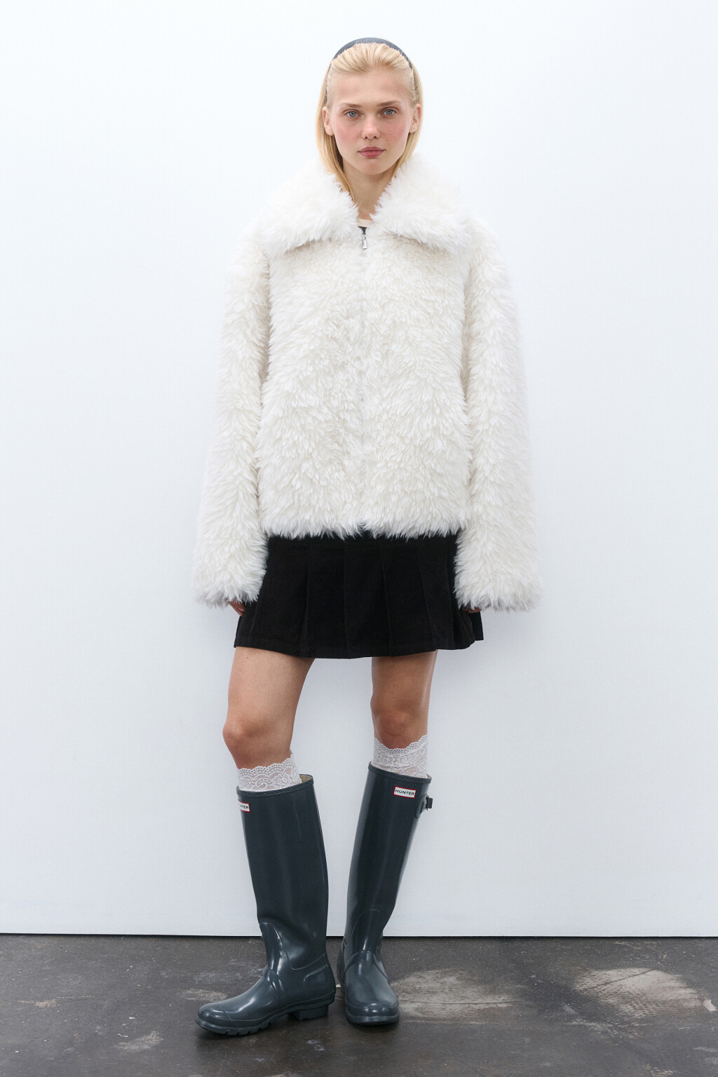 Куртка на молнии с длинным ворсом - цвет молочный - 6