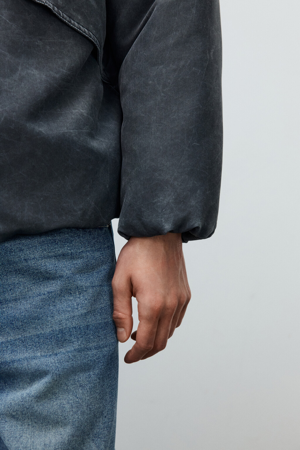 Куртка-бомбер с вареным эффектом - цвет черный - 7