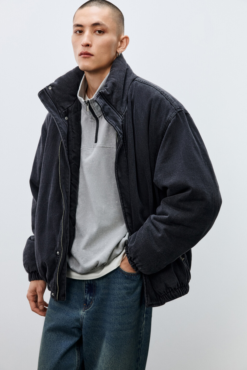Куртка-бомбер джинсовая утепленная - цвет серый - 2
