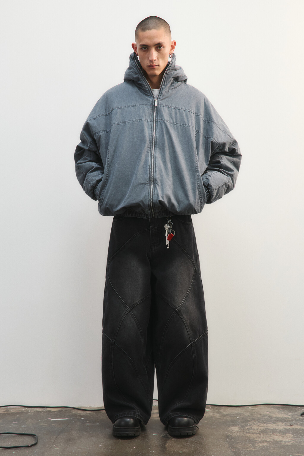 Куртка с капюшоном-балаклавой - цвет серый - 4