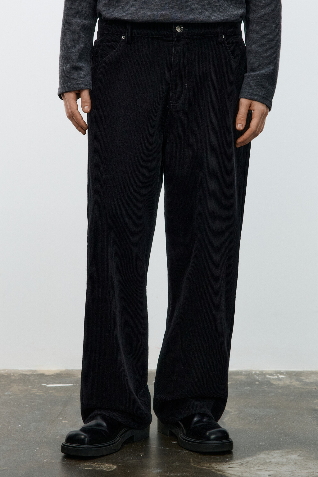 Брюки широкие из вельвета - цвет черный - 2