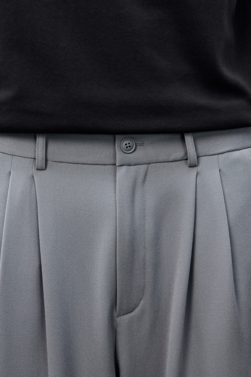 Брюки костюмные со складками - цвет серый - 5