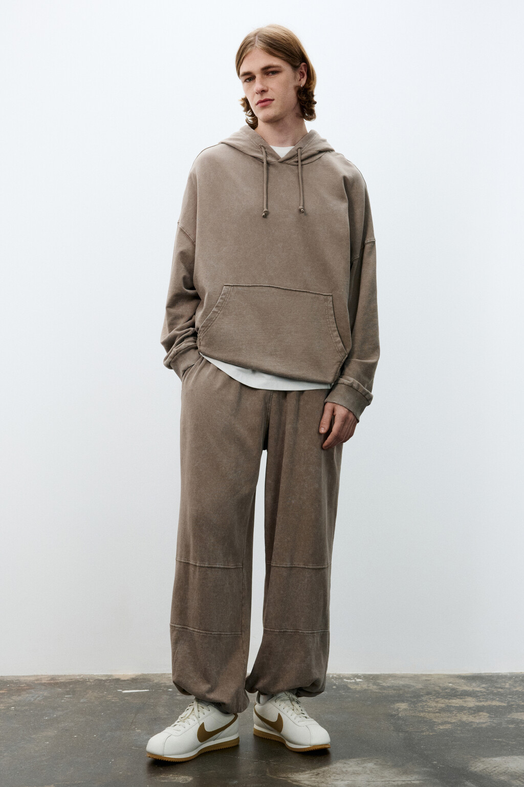 Брюки-джоггеры из хлопка - цвет коричневый - 4