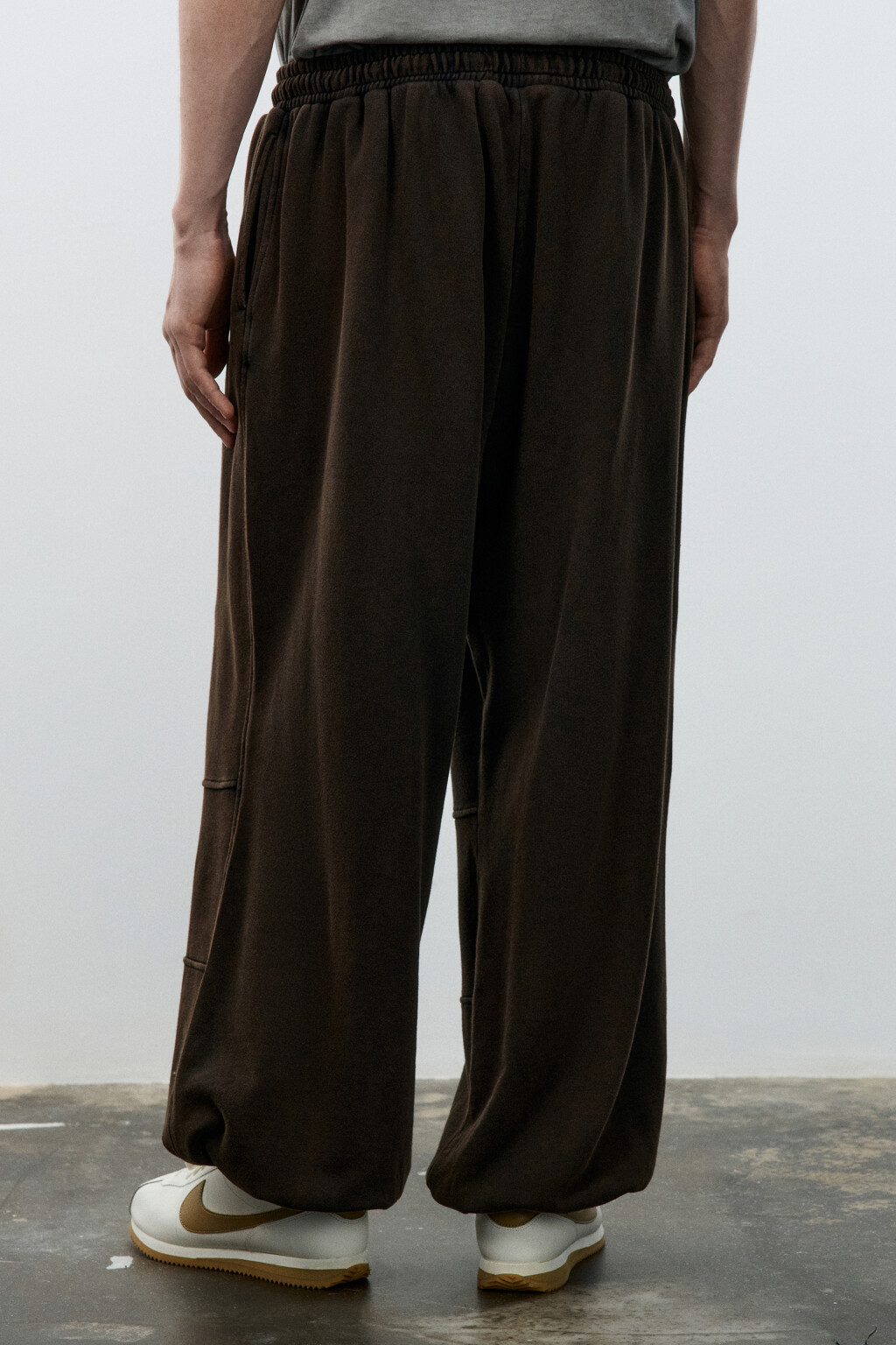 Брюки-джоггеры из хлопка - цвет коричневый - 3