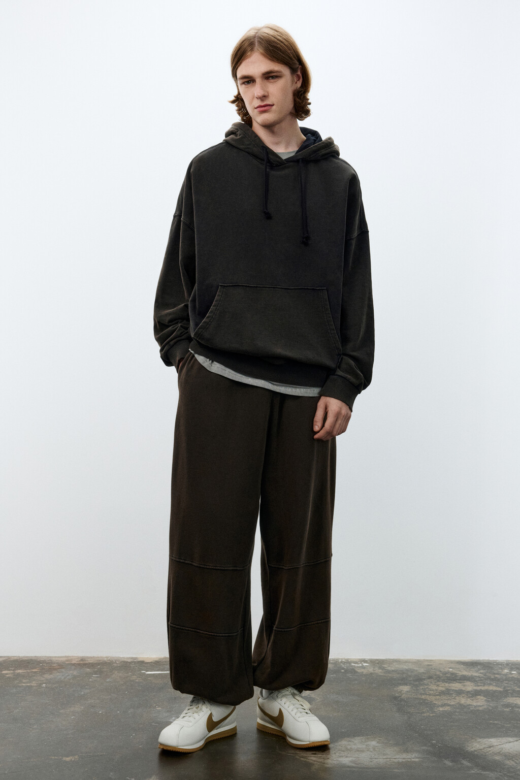 Брюки-джоггеры из хлопка - цвет коричневый - 4