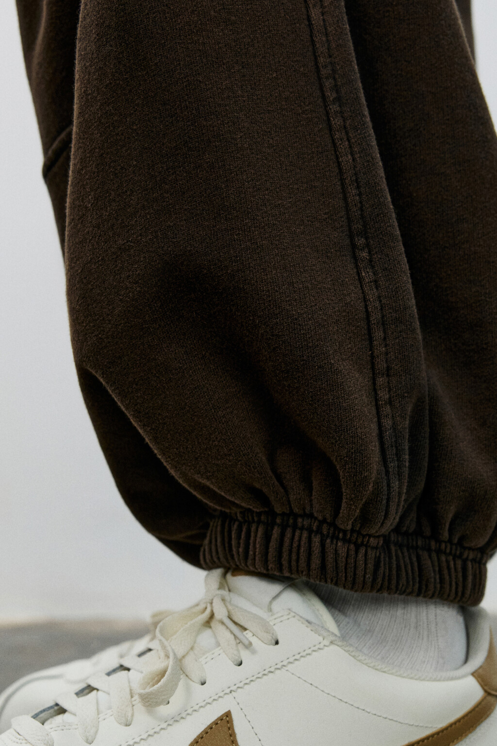 Брюки-джоггеры из хлопка - цвет коричневый - 6