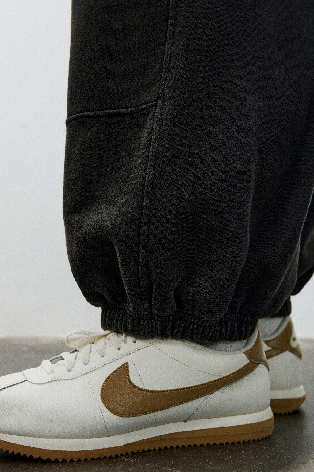 Брюки-джоггеры из хлопка - цвет черный - 6