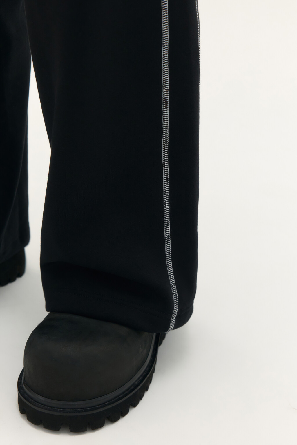 Брюки-джоггеры с лампасами - цвет черный - 5