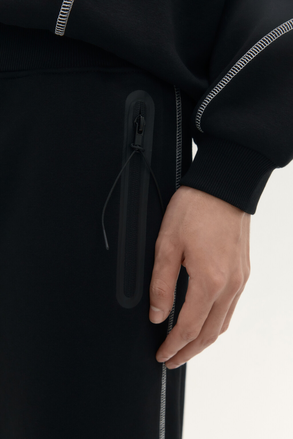 Брюки-джоггеры с лампасами - цвет черный - 6