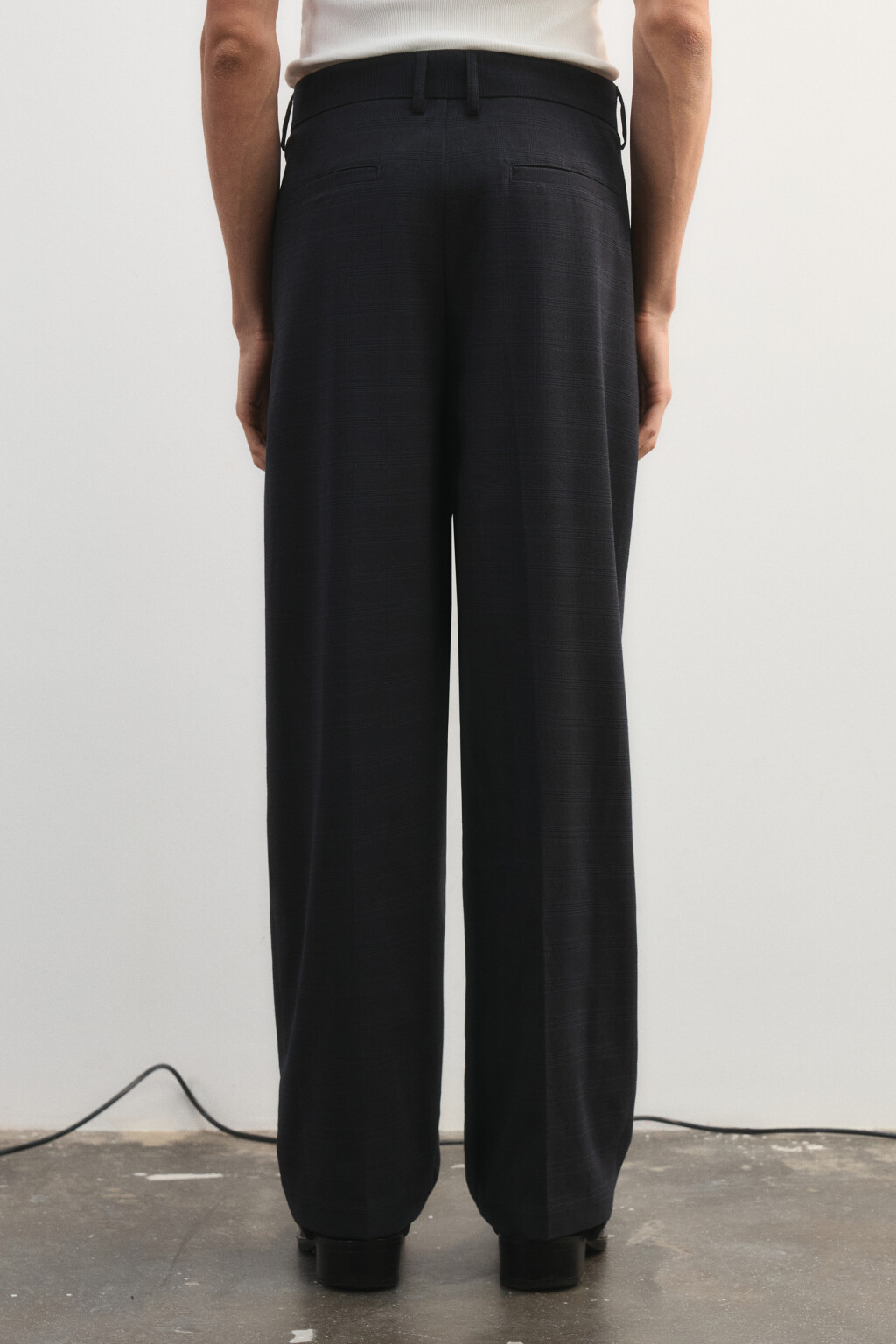 Брюки широкие костюмные - цвет черный - 3