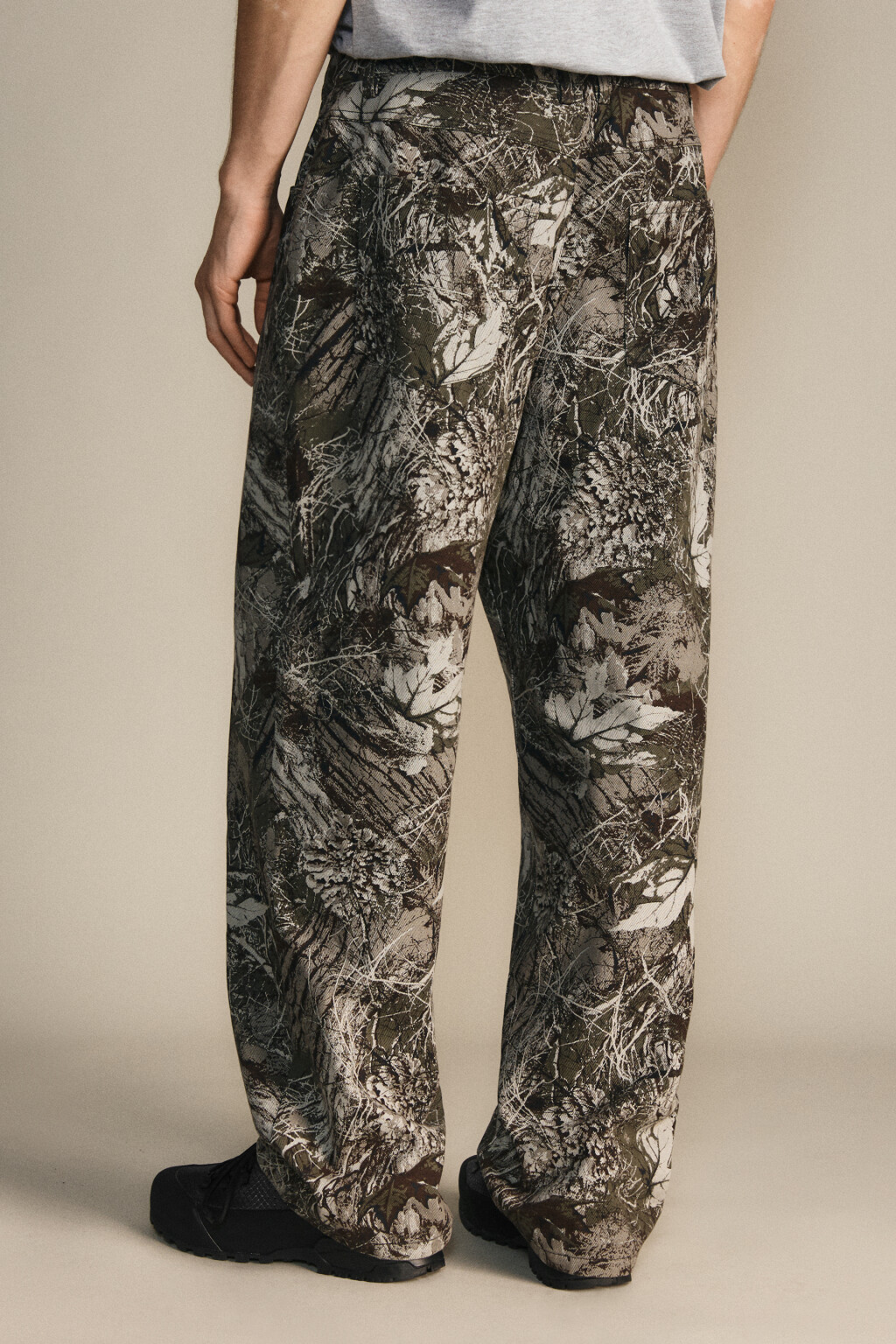 Брюки широкие с принтом - цвет зеленый - 3