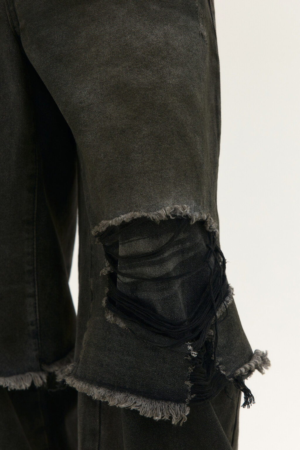 Джинсы широкие с рваным декором - цвет серый - 7