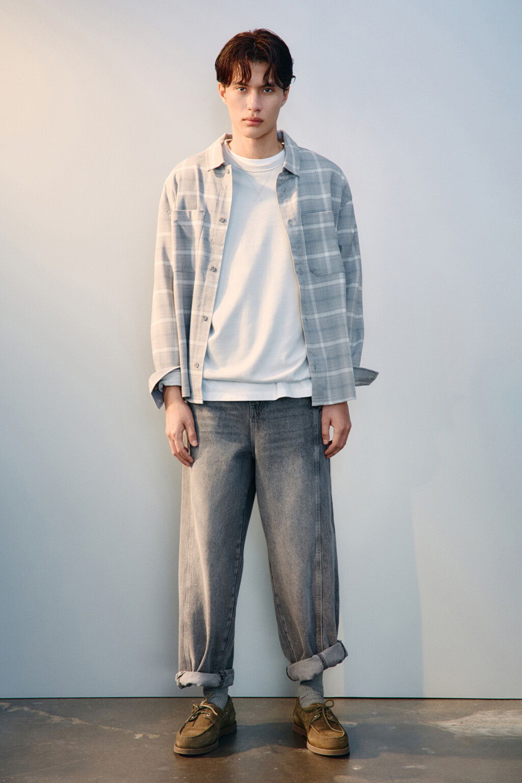 Джинсы широкие с декоративными швами - цвет серый - 4