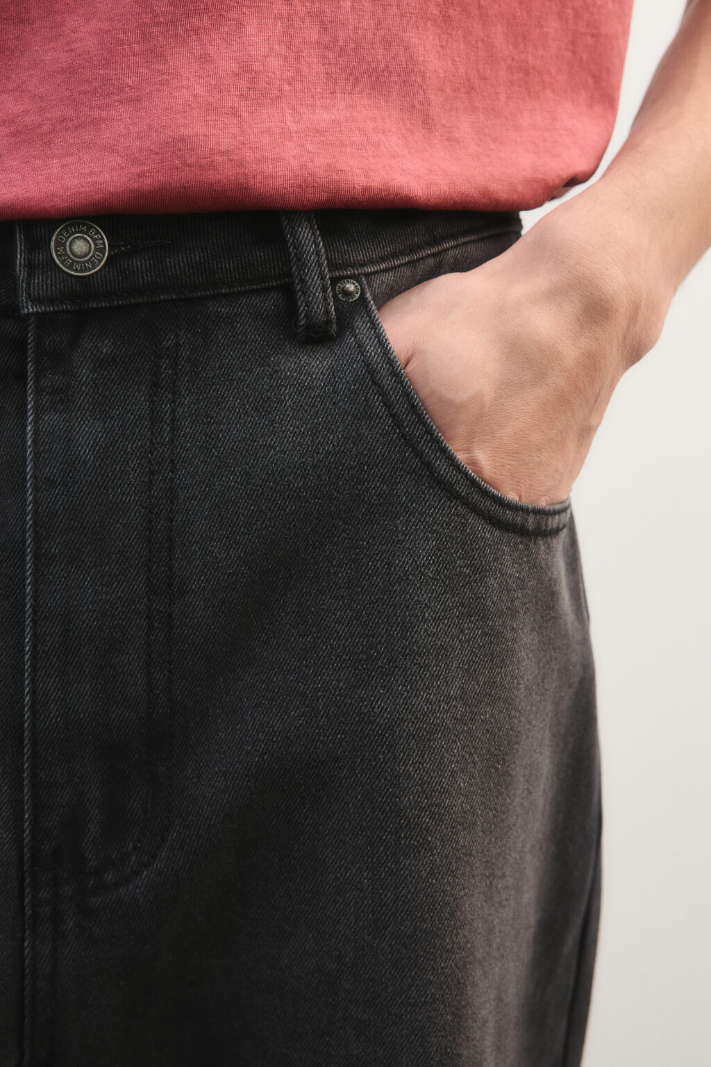 Джинсы клеш вареные с вышивкой - цвет серый - 5