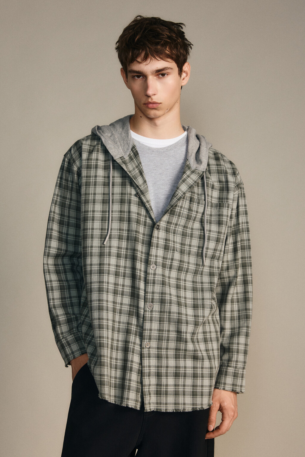 Рубашка в клетку с капюшоном - цвет зеленый - 3
