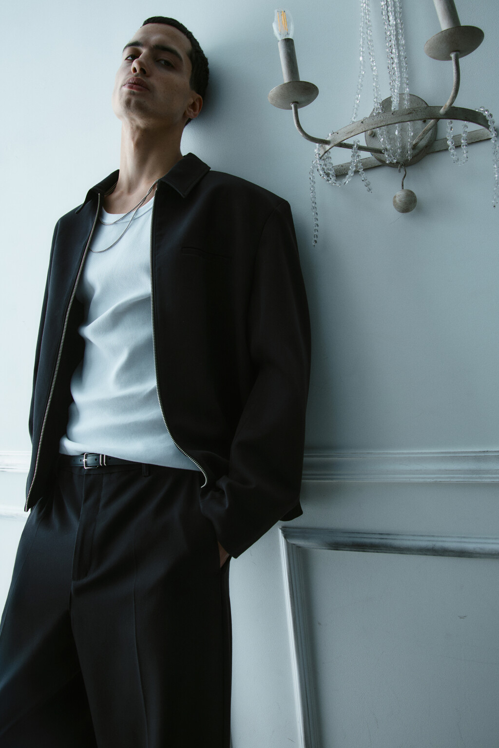 Пиджак короткий на молнии - цвет черный - 2