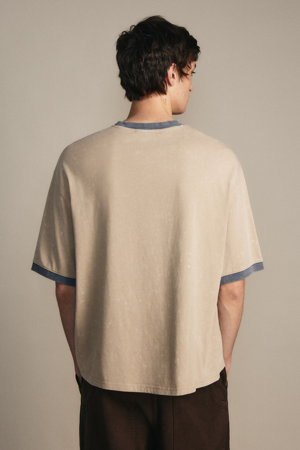 Футболка с принтом и окантовкой - цвет бежевый - 4