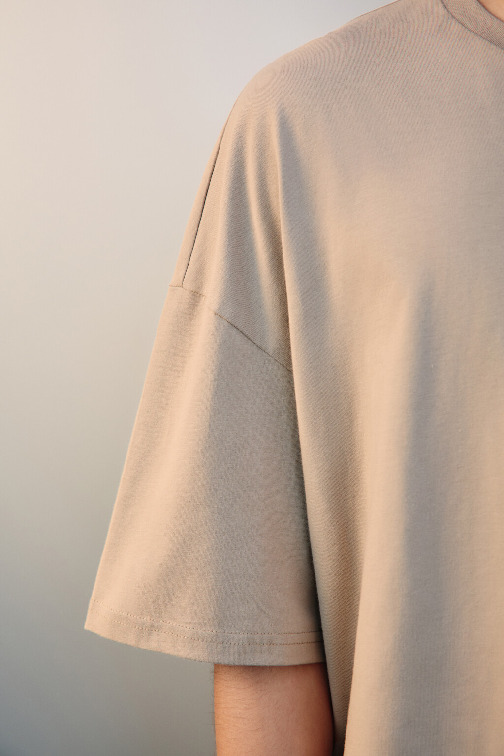 Футболка хлопковая с принтом - цвет бежевый - 6