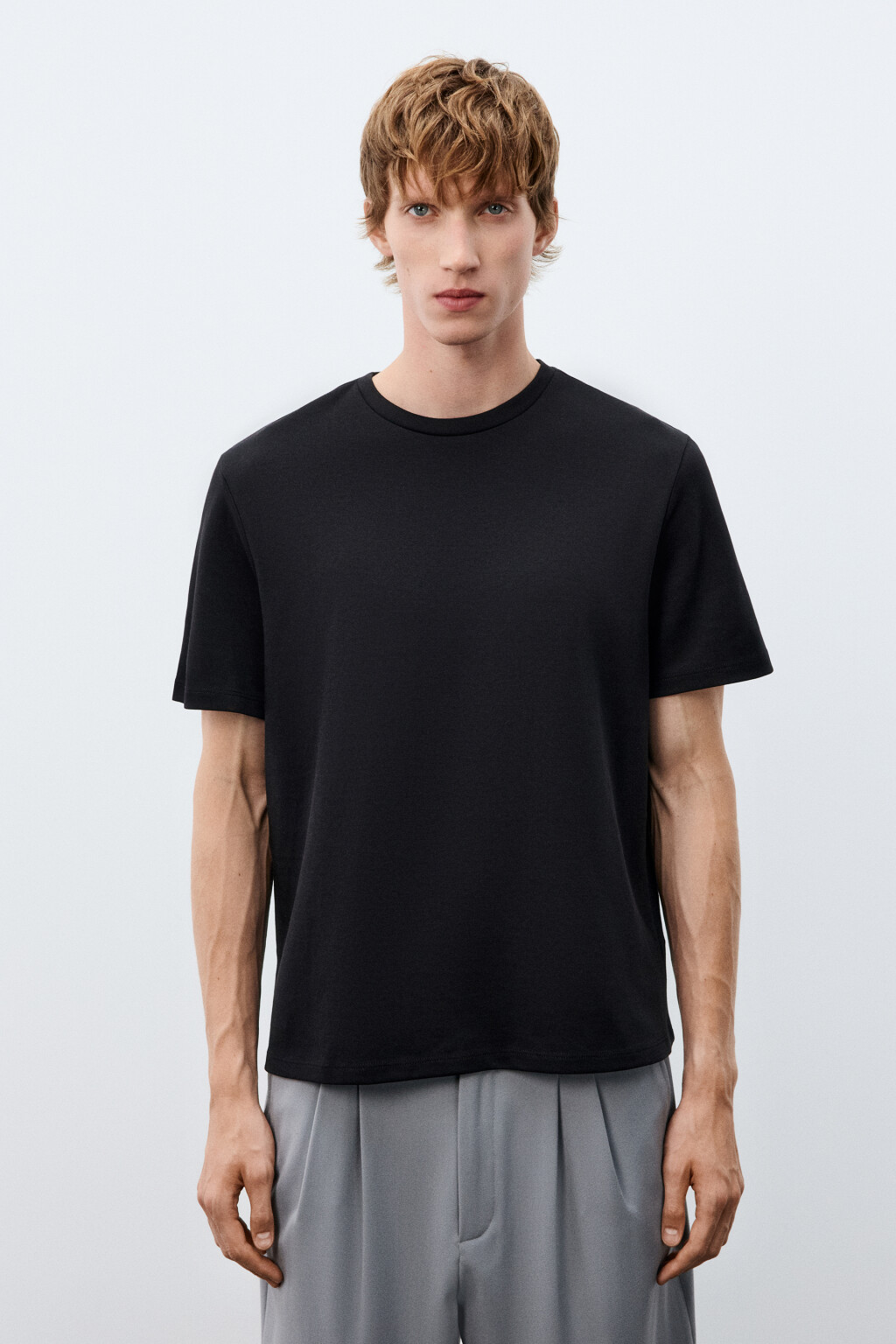 Футболка прямая из гладкой ткани - цвет черный - 3