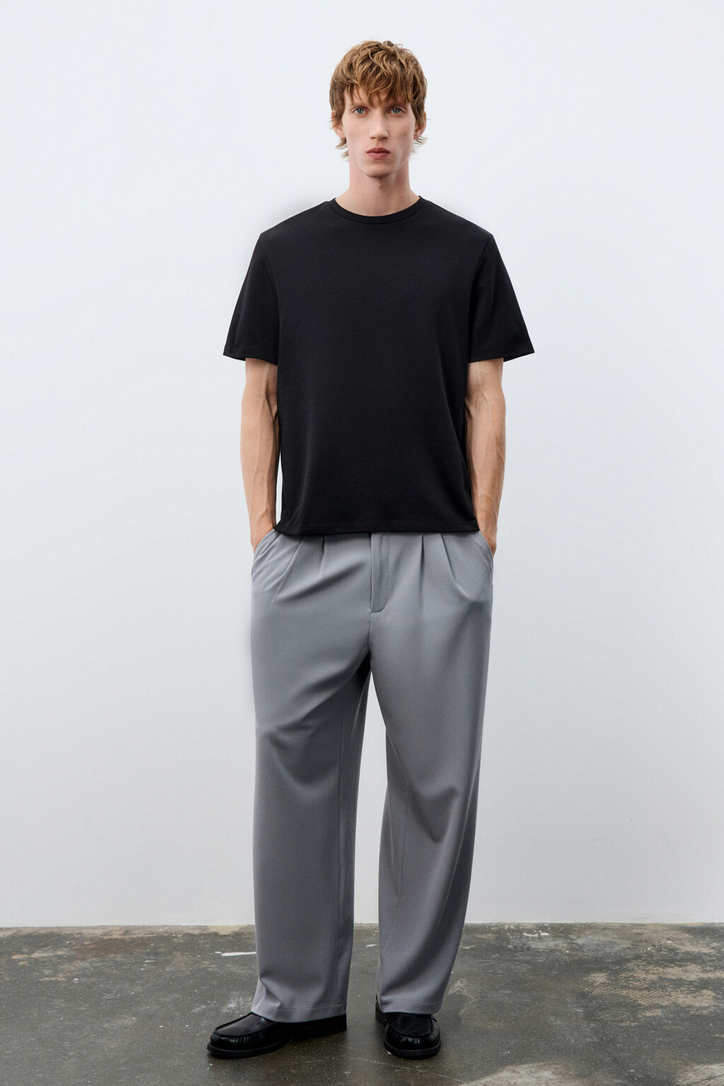 Футболка прямая из гладкой ткани - цвет черный - 5