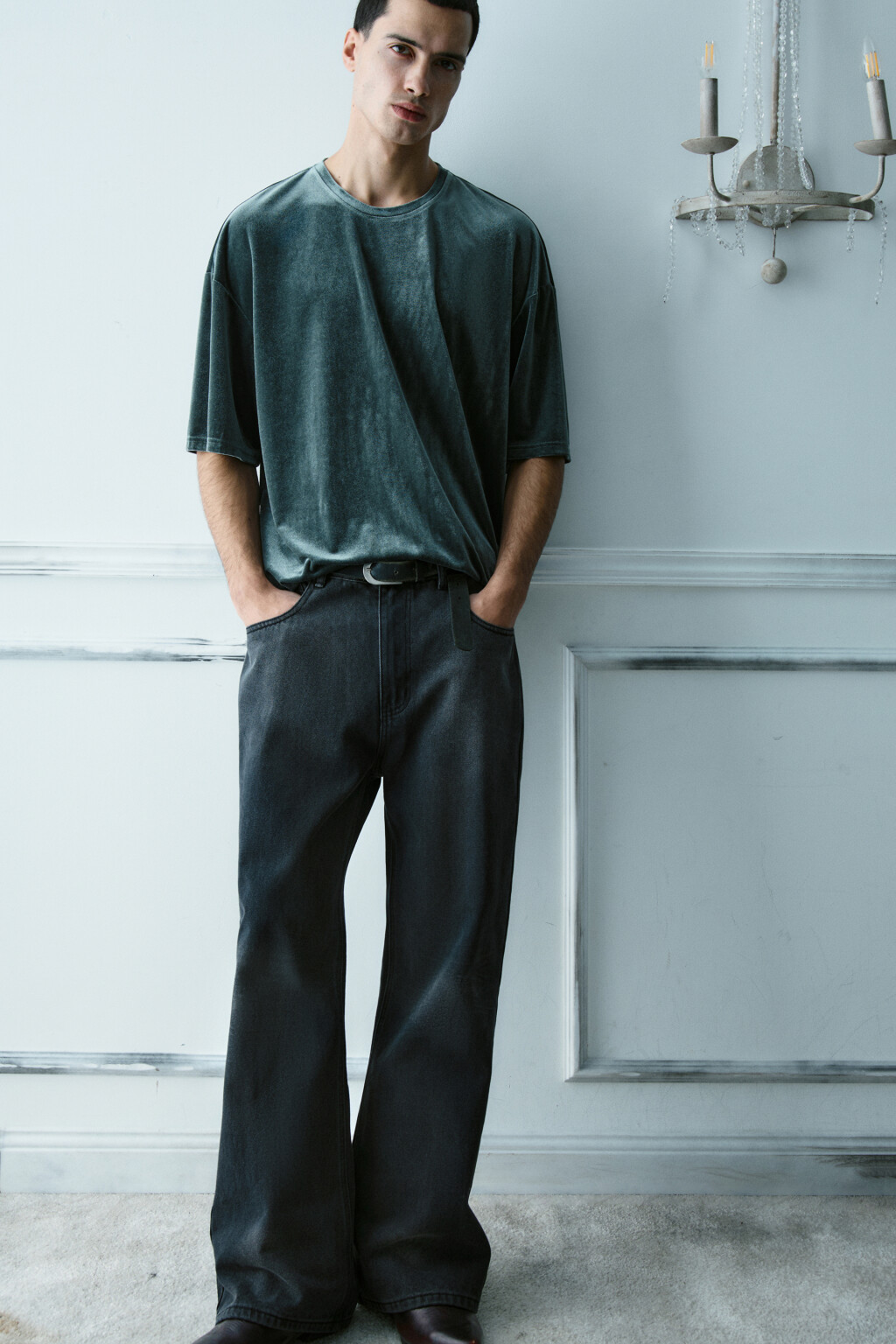 Футболка укороченная из велюра - цвет зеленый - 2