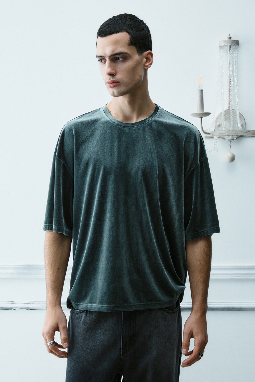 Футболка укороченная из велюра - цвет зеленый - 3