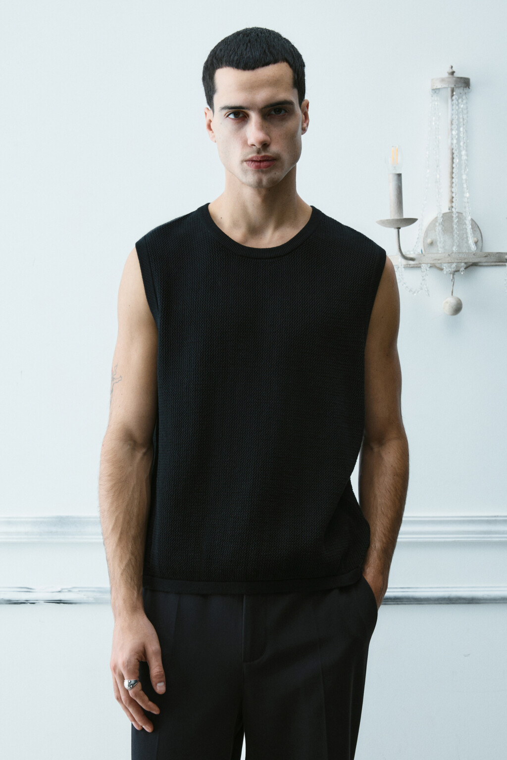 Майка хлопковая в рубчик - цвет черный - 3