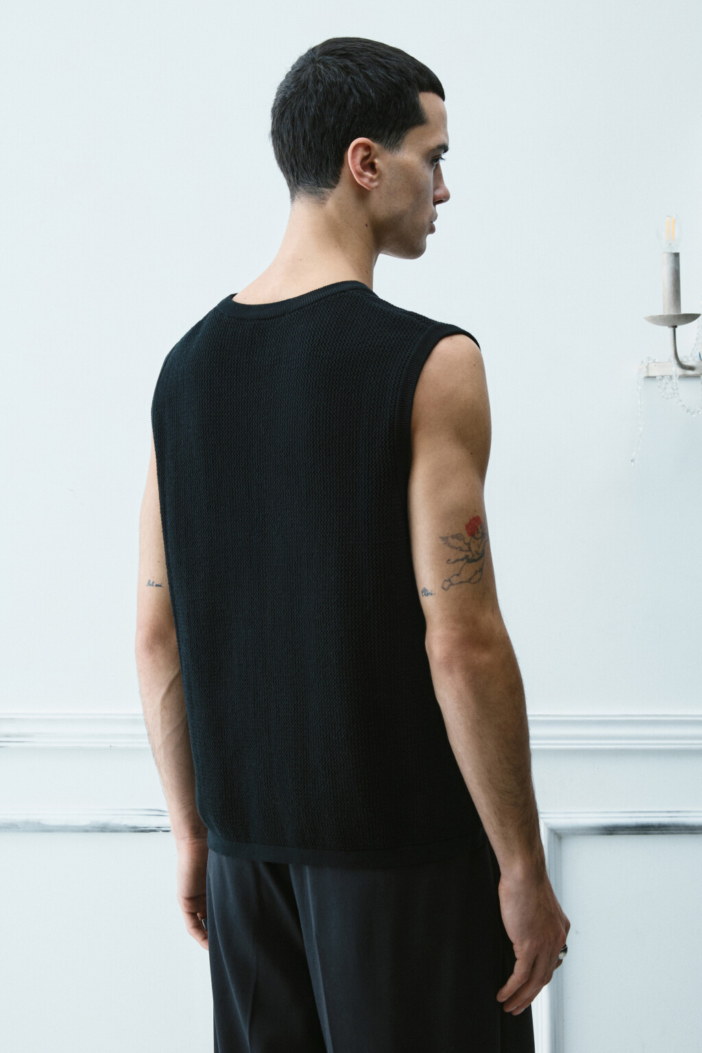 Майка хлопковая в рубчик - цвет черный - 4