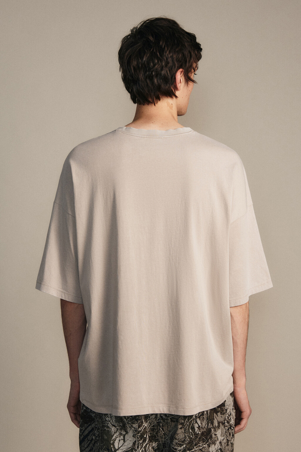 Футболка хлопковая с вареным эффектом - цвет бежевый - 4