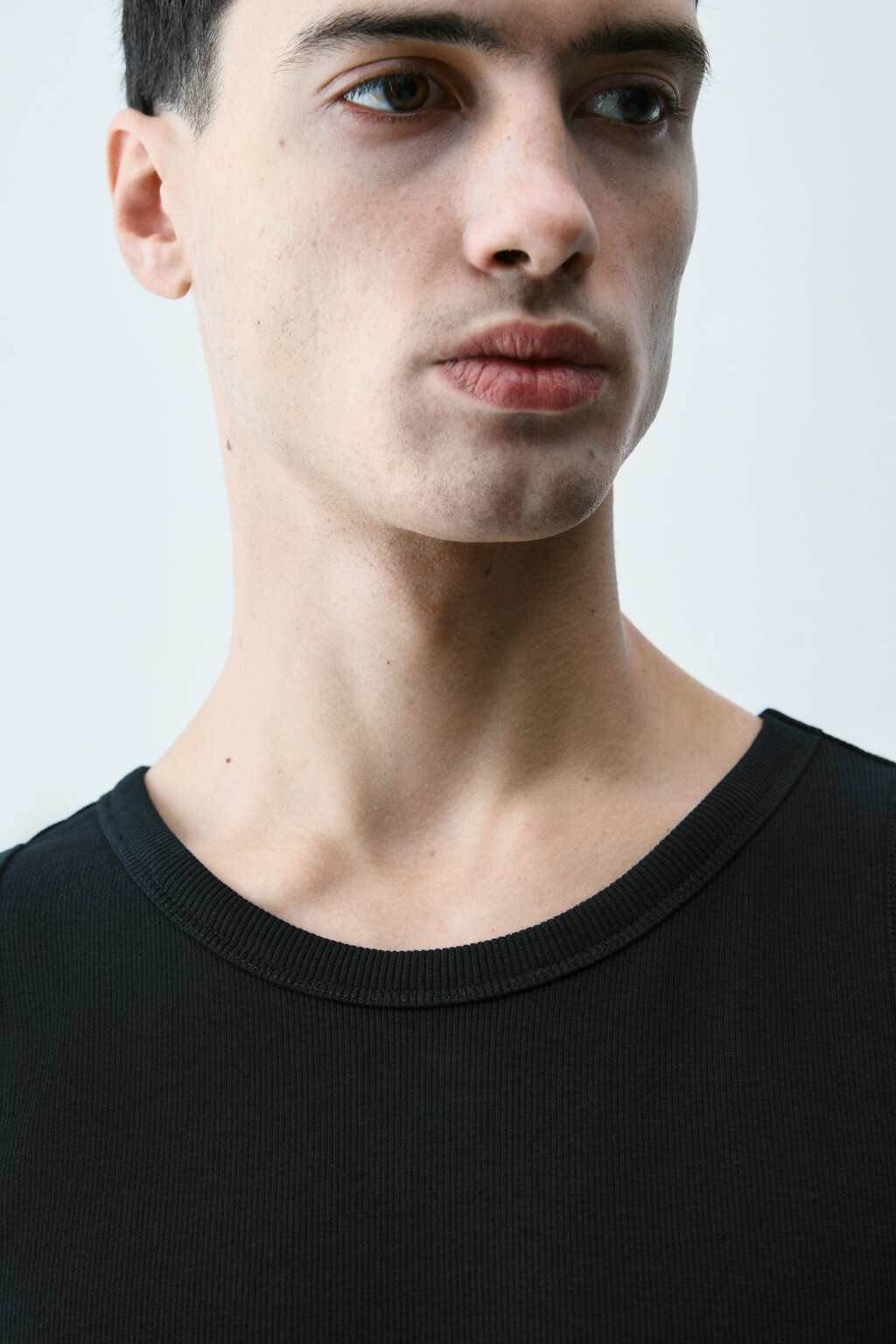 Майка базовая из трикотажа - цвет черный - 7