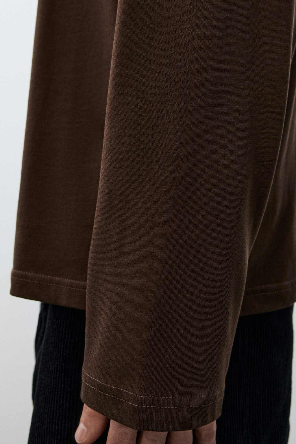 Лонгслив из хлопкового трикотажа - цвет коричневый - 7