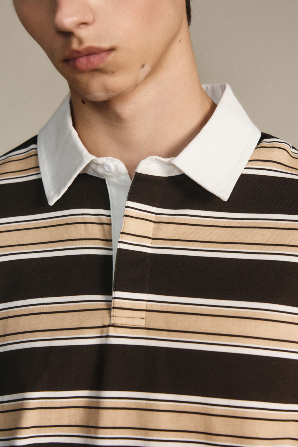 Свитшот в полоску с воротничком - цвет коричневый - 6